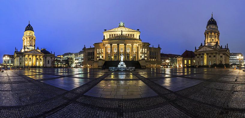 Gendarmenmarkt Berlin nach dem Regen von Frank Herrmann