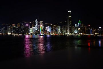 Hongkong by night by Jeffrey Kind
