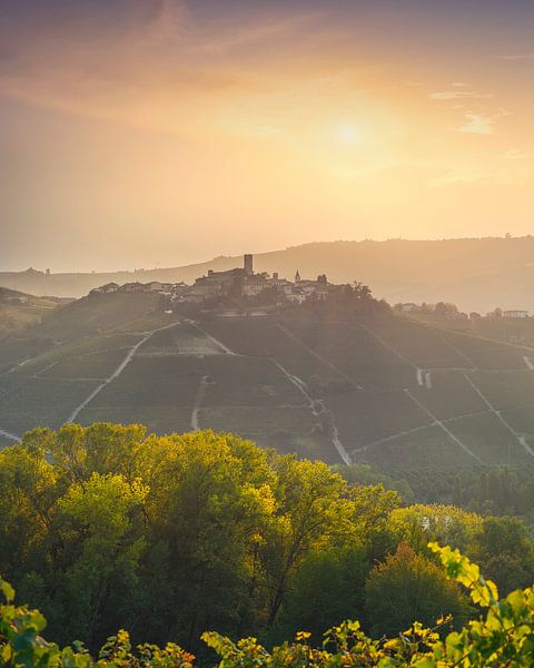 Langhe landscape and Castiglione Falletto, by Stefano Orazzini