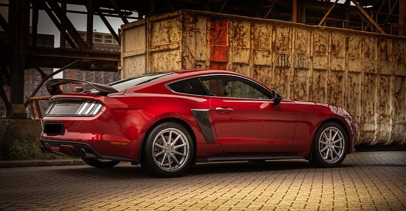 ford mustang musclecar par Danny Akkermans photographic works.
