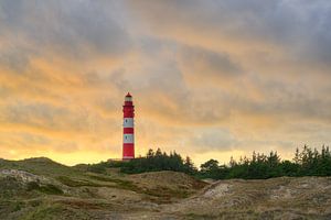Leuchtturm auf Amrum bei Sonnenuntergang