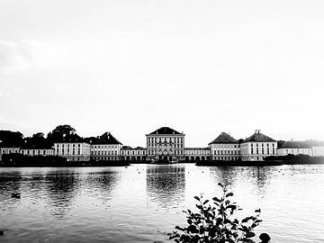 360 graden paleis in zwart wit op een schitterende middag van BJ Fleers