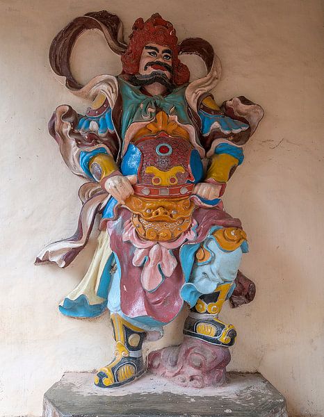 Huế: Pagoda of the Celestial Lady van Maarten Verhees