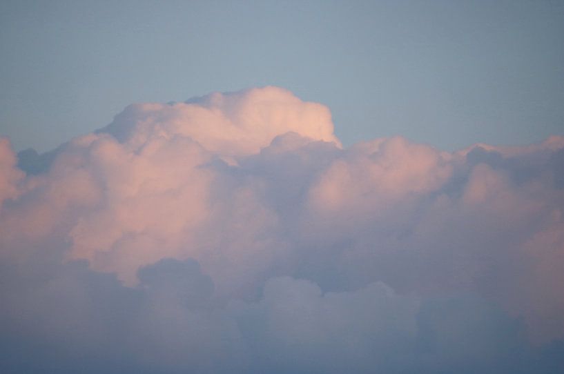 Dromerige Wolken by Cinthia Mulders