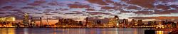 Schöne Wolken Himmel über Rotterdam Panorama