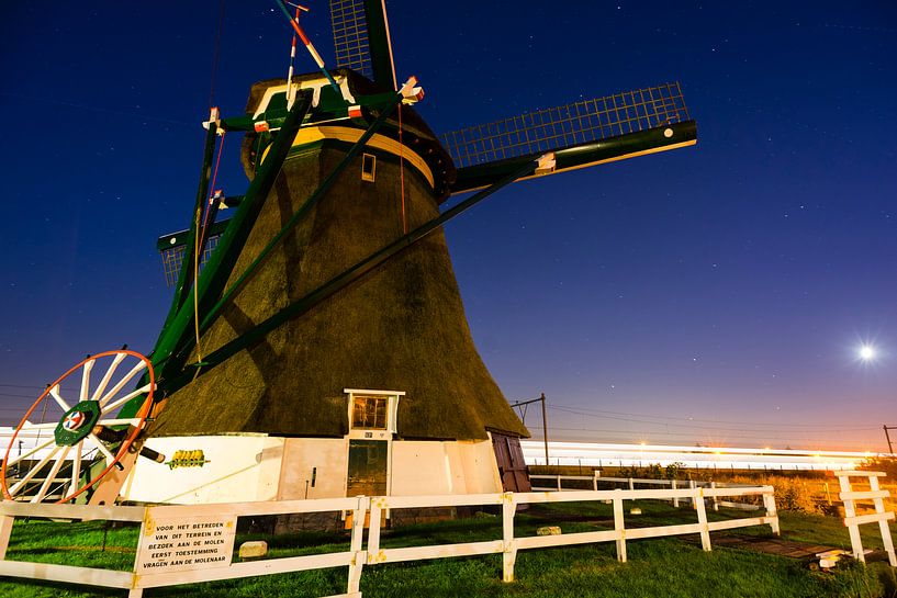 Windmolen van Hazerswoude-Rijndijk by Jack Vermeulen