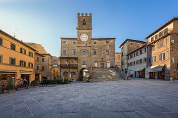 Cortona stad, het centrale plein van de Republiek, Toscane van Stefano Orazzini