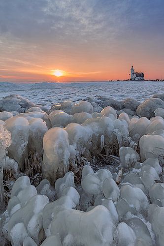 Kruiend ijs in Marken