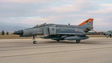 McDonnell Douglas F-4E Phantom II van de Turkse luchtmacht. van Jaap van den Berg