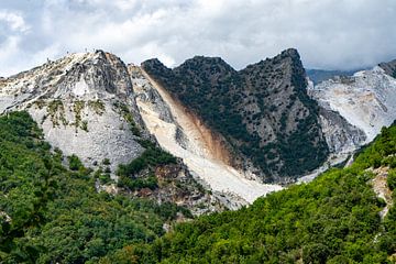 Marmorsteinbruch bei Carrara in den apuanischen Bergen sur Animaflora PicsStock
