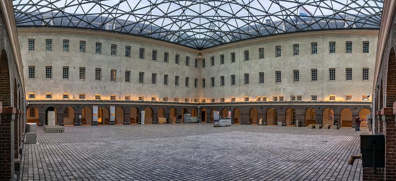 The main hall of the shipping museum Amsterdam nicely pictured! by Jeroen Somers