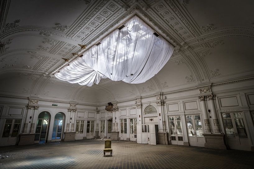 Grote zaal in hotel van Inge van den Brande