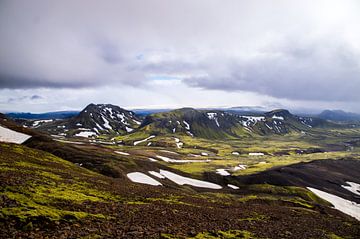 De groene vallei van Álftavatn van Whis' photos