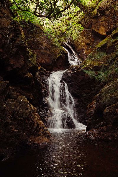 Waterfall North Scotland by Vivo Fotografie
