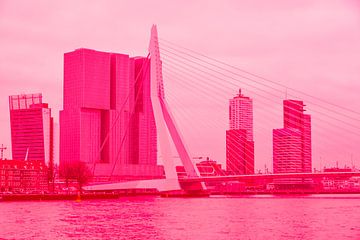 Rotterdam - Erasmusbrug en omgeving - in rode tinten van Ineke Duijzer