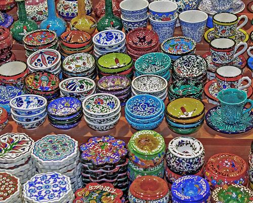 Farbige türkische Schalen