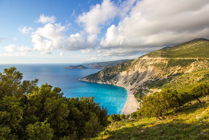 Strand Myrtos in Kefalonia, Griechenland von Michèle Huge