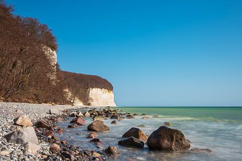 Krijtrotsen aan de kust van de Oostzee op het eiland Rügen