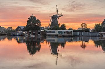Sonnenaufgang an der Mühle von Sloten in Amsterdam