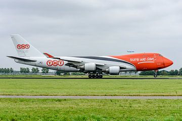 TNT Airways Boeing 747-400 vrachtvliegtuig. van Jaap van den Berg