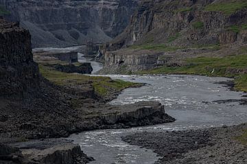 Klif in IJsland van PeetMagneet