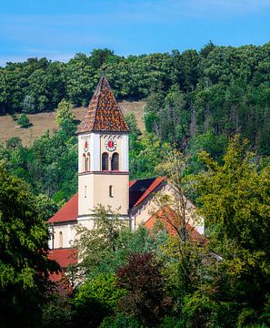 Kerk in het idyllische Altmühltal bij Pappenheim