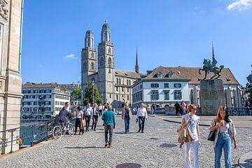 Zürich - Münsterbrücke und Kirche Grossmünster von t.ART