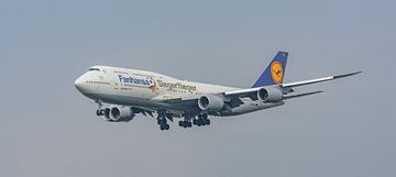 Lufthansa Boeing 747-8 "Fanhansa Siegerflieger". by Jaap van den Berg