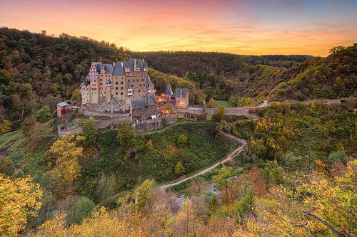 Castle Eltz in autumn