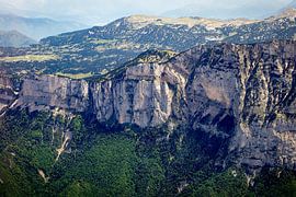 Die, the Vercors Highlands. In the distance, the Belledo massif by Alain Gaymard