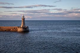 phare dans la mer près de Newcastle