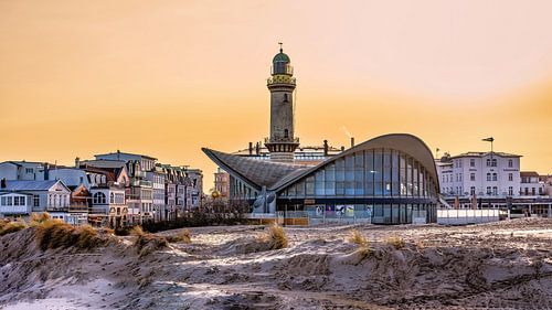 Teepott und Leuchtturm