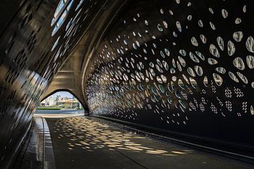 Sun reflection in the Park Bridge by Nadia Keesman-Founassi