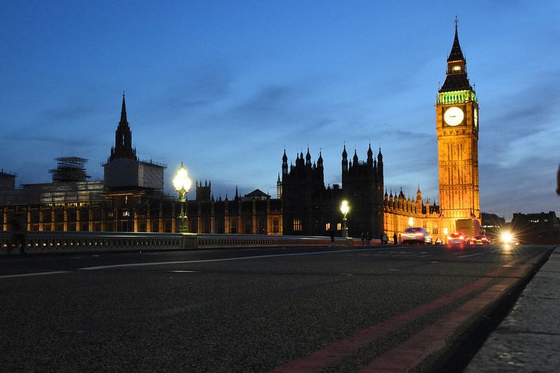 Big Ben by Hello Pompoyo