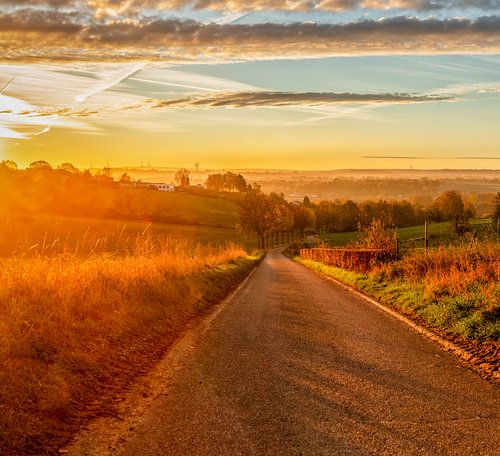 Zonsopkomst tijdens de herfst in Simpelveld