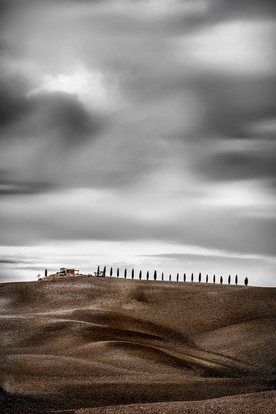Tuscany with gently rolling hills and fields in Tuscany by Voss photography