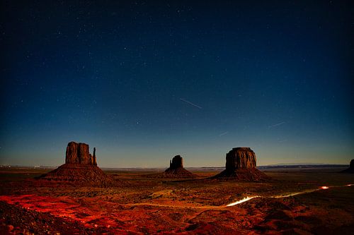 Night Sky Monument Valley van Jos Krick Photography