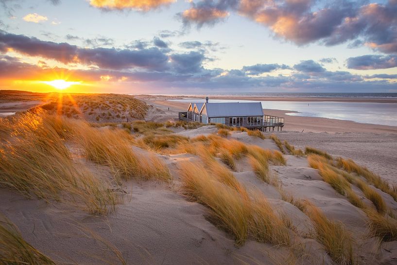 Zonsondergang op Texel. van Justin Sinner Photography ( Fotograaf op Texel)