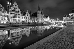 Gent reflectie 2 van Albert Mendelewski