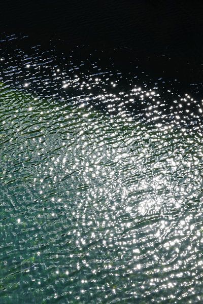 Waterreflectie van Ingo Laue