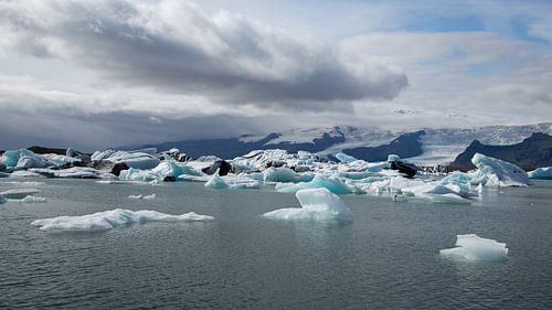 Islande, le lac glaciaire Jokulsarlon.