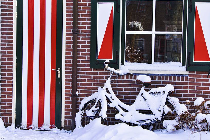 vélo dans la neige par joyce kool