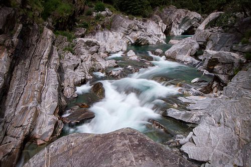 Het dal Valle Verzasca in Zwitserland