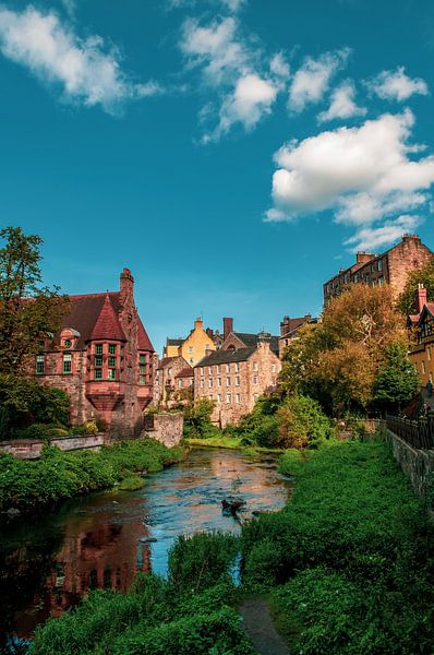 Edinburgh by Hello Pompoyo