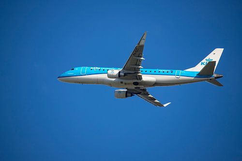 KLM Cityhopper, Embraer ERJ175, KL2020, registratie PH EXT