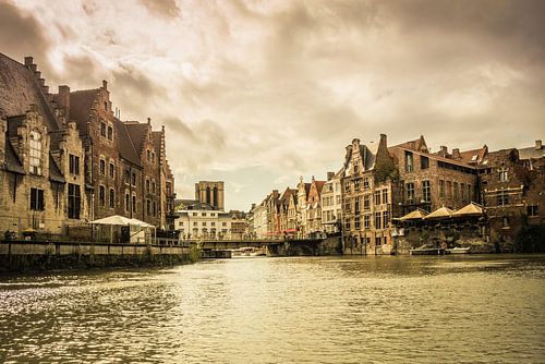 Binnenstad Gent, Belgie, vanaf de rivier De Leie