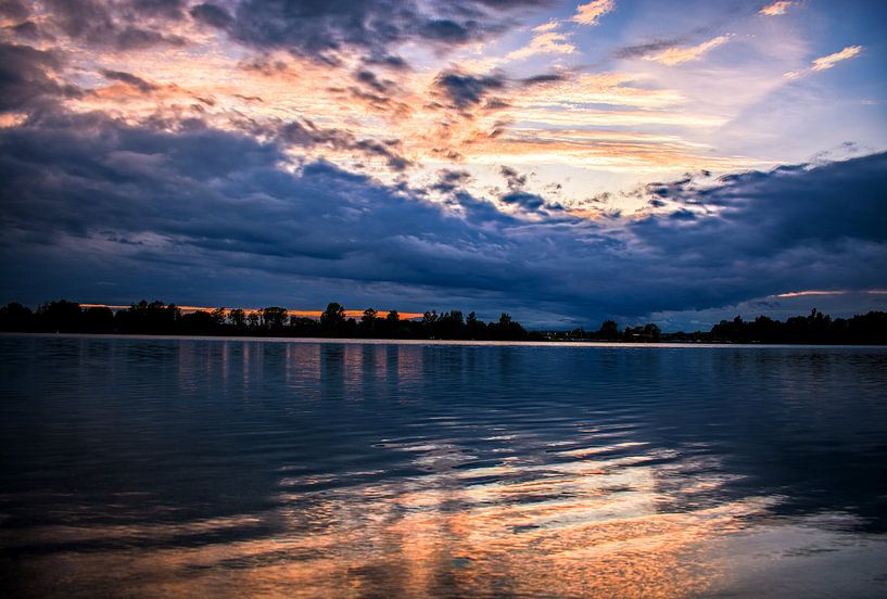 Zonsondergang aan het meer van Photoart-Naegele
