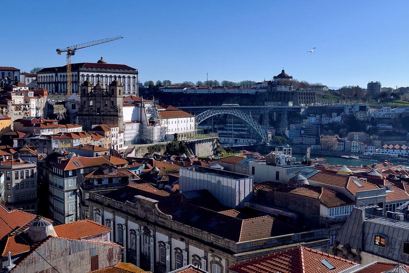 Porto by Hello Pompoyo