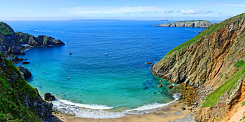 Blick von La Coupée auf die Inselwelt der Channel Islands