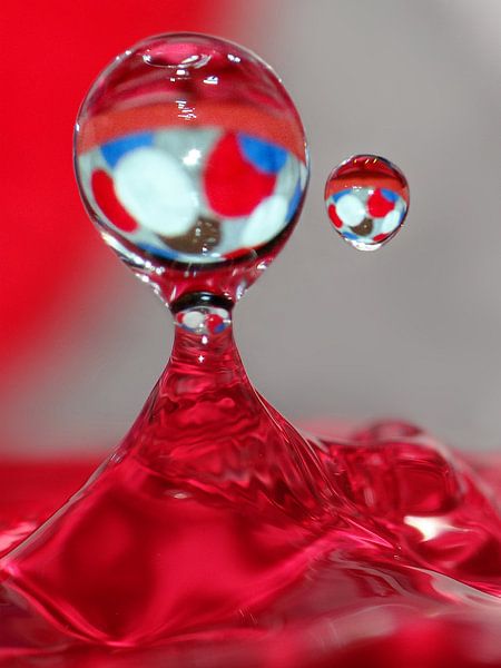 Wassertropfen Überraschung von Henk Egbertzen